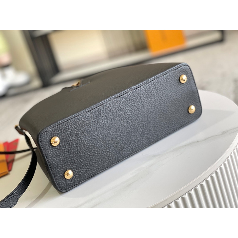 l**is V*t*n capucines mm black bag