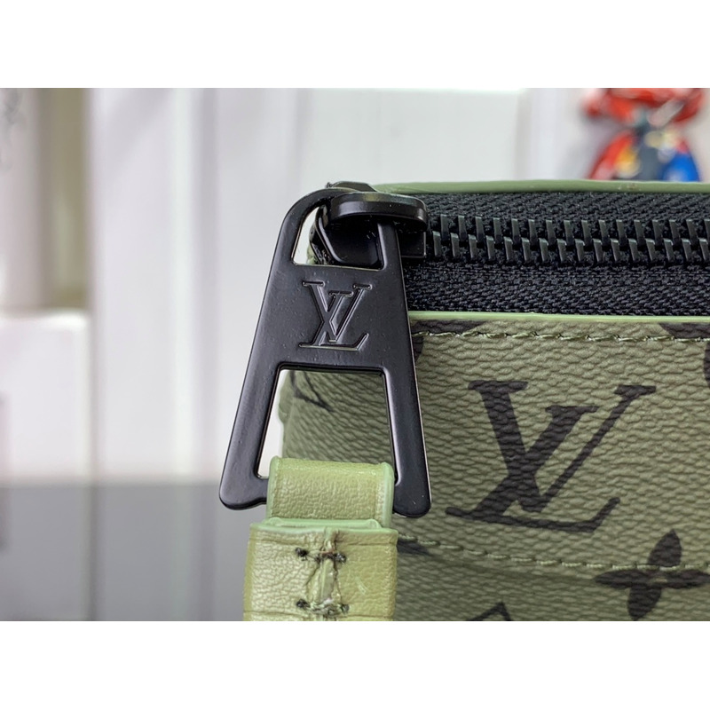 l**is V*t*n pochette voyage souple khaki green/vermillion red