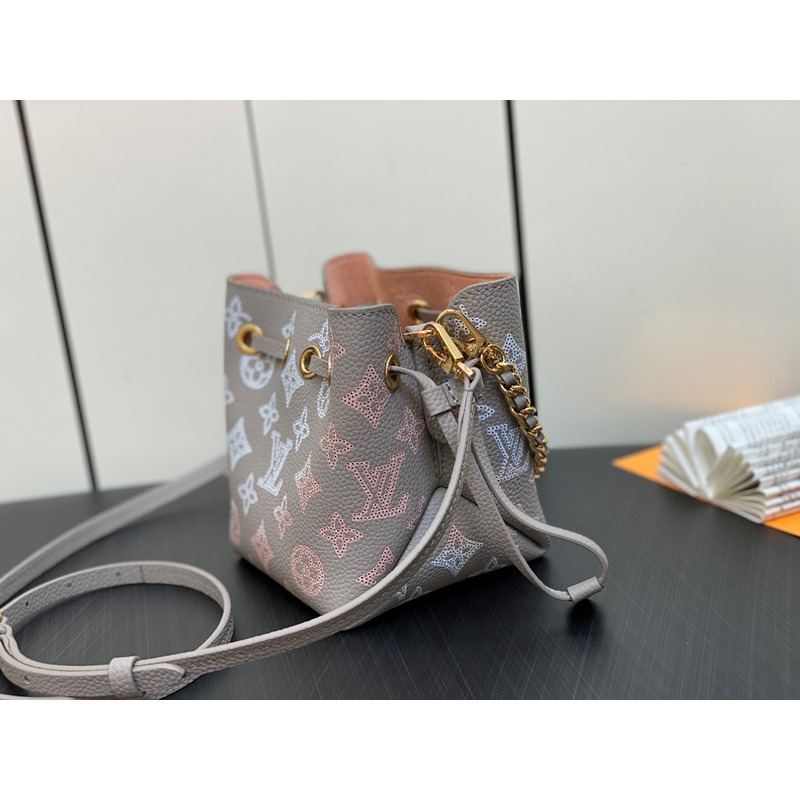 l**is V*t*n  flight mode pico bella gray