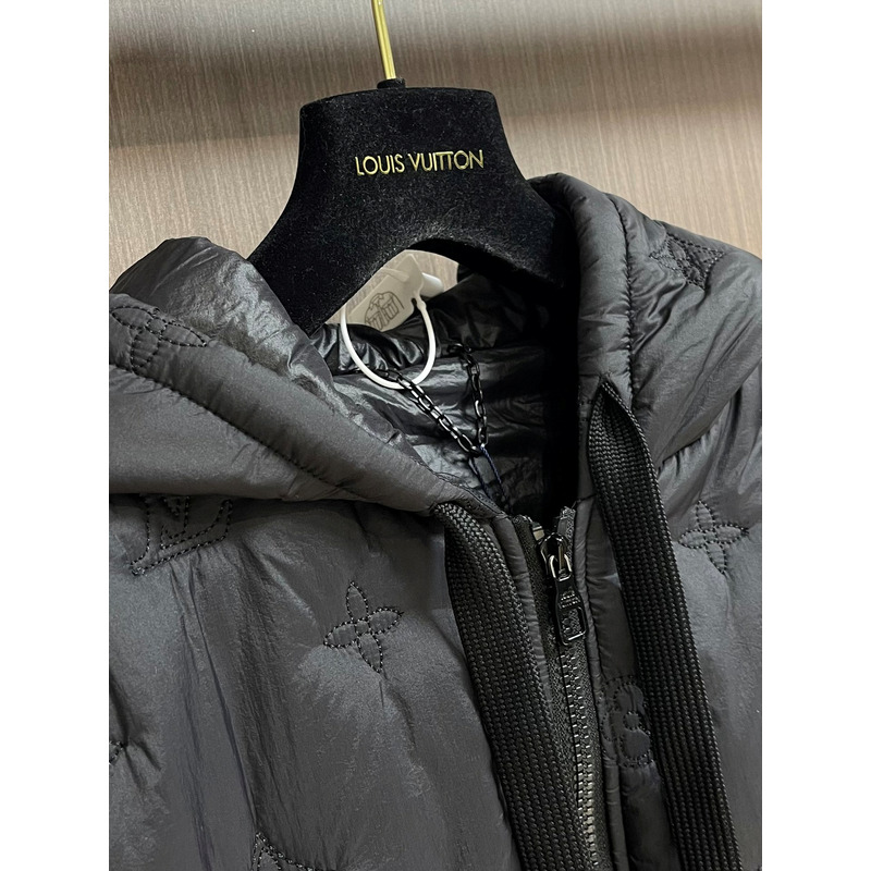 l**is V*t*n icepeak damascus jacket black