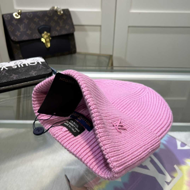 l**is V*t*n cashmere ahead beanie purple