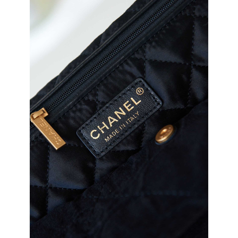 Ch*el velvet camellia quilted Ch*el 22 black