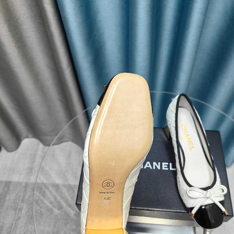 Ch*el ballet pumps calfskin white