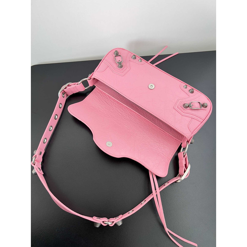 Ba*len*cia*ga women\