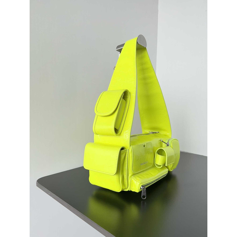 ba*len*cia*ga women\