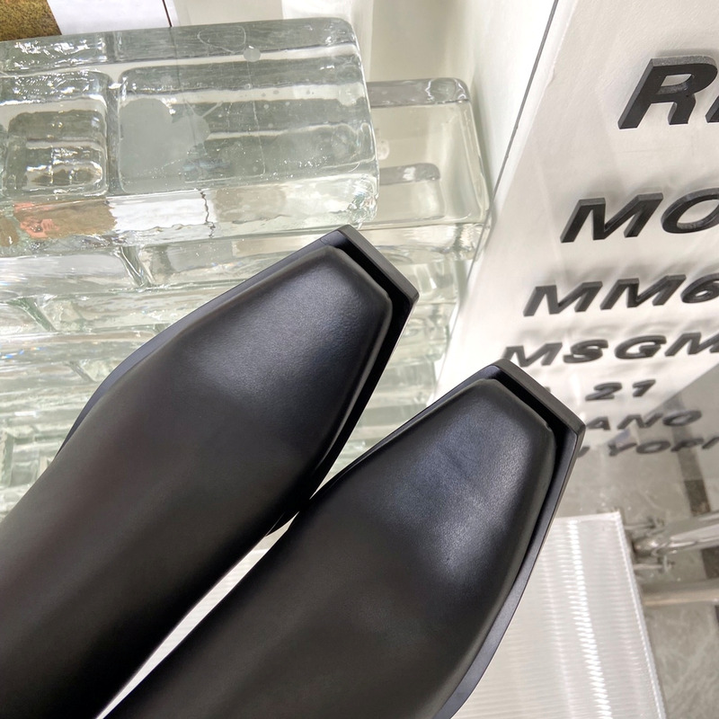 Ba*len*cia*ga inspector square-toe ankle boots black