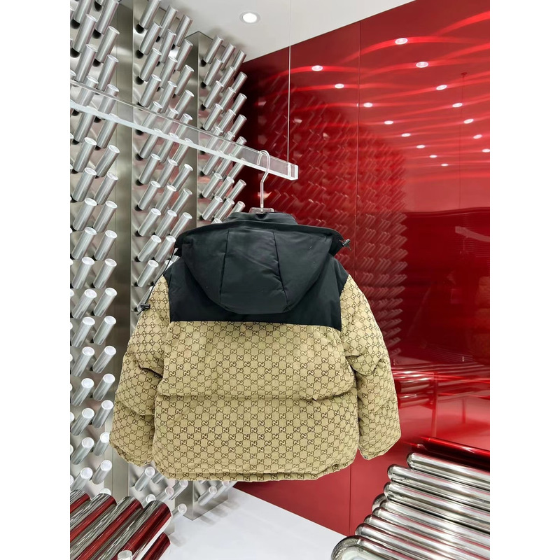 g*u*i x the n0*h F**e puffer jacket