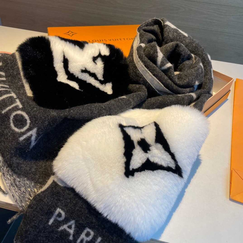 l**is V*t*n cotton scarf grey