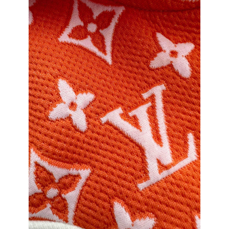 l**is V*t*n hoodie and pants orange