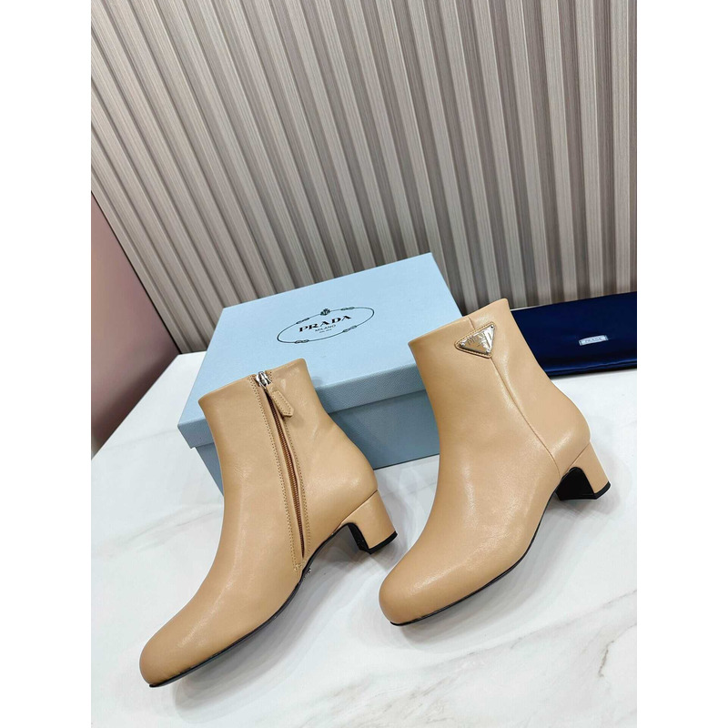 Pra*a leather ankle boots beige