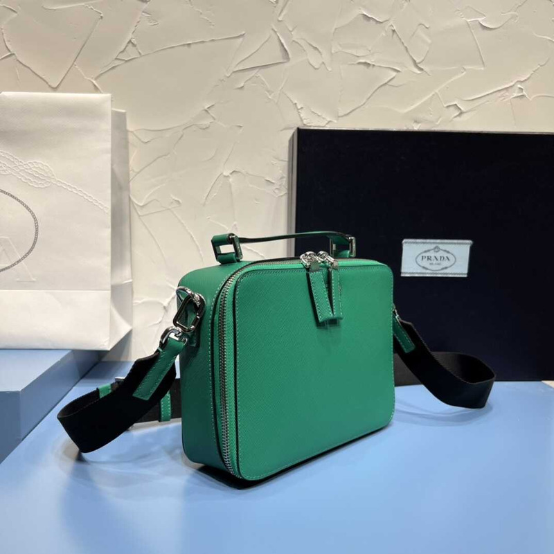 Pra*a medium brique saffiano leather bag mango