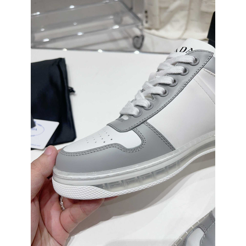 Pra*a downtown low top sneakers leather white grey