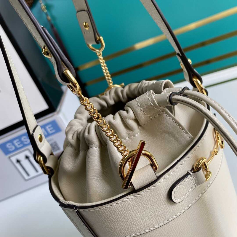 G*u*i horsebit 1955 bucket bag white
