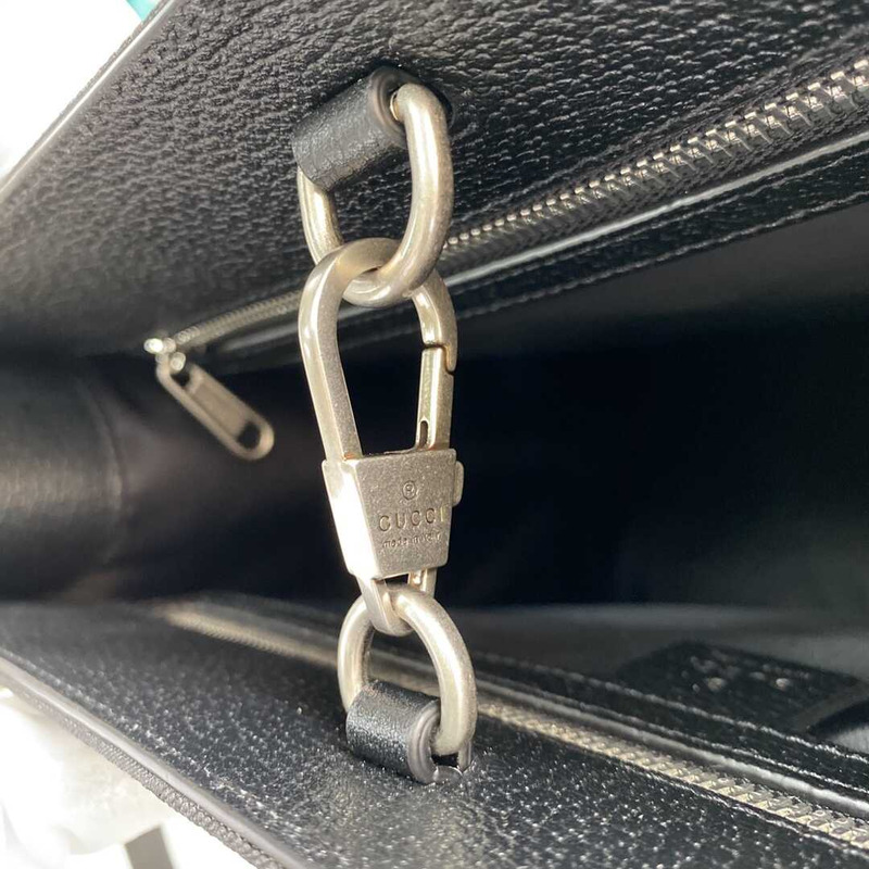 G*u*i off the grid tote bag black