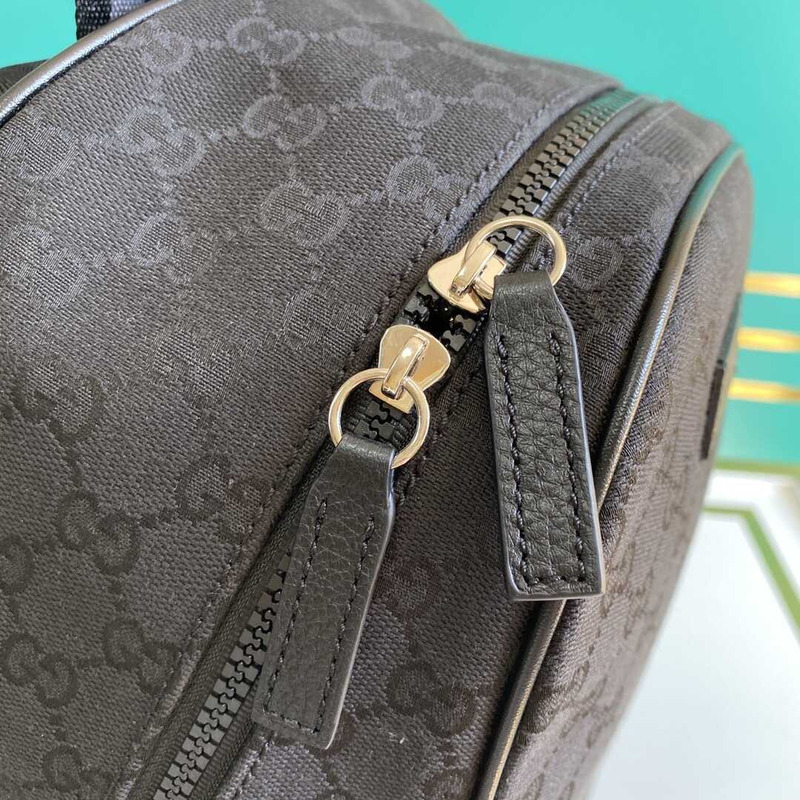 G*u*i slim backpack gg black