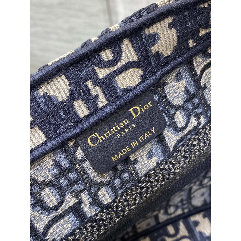 D*or oblique hat basket bag dark blue