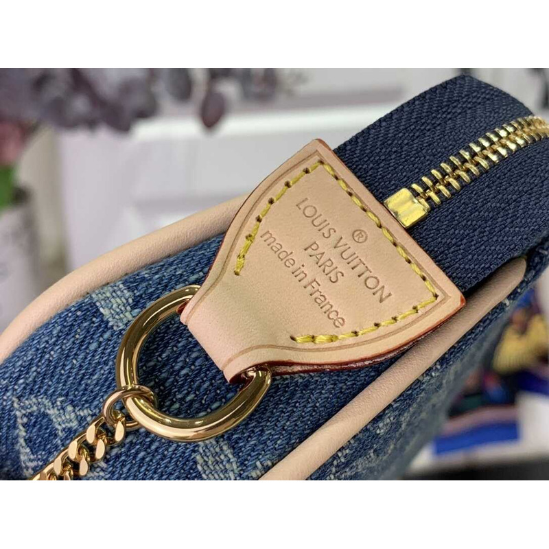 l**is V*t*n mini pochette chain bag denim blue