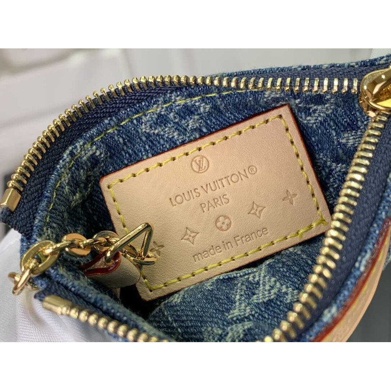 l**is V*t*n key pouch denim blue