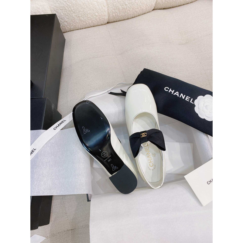 Ch*el mary jane calf patent leather and grosgrain black and white