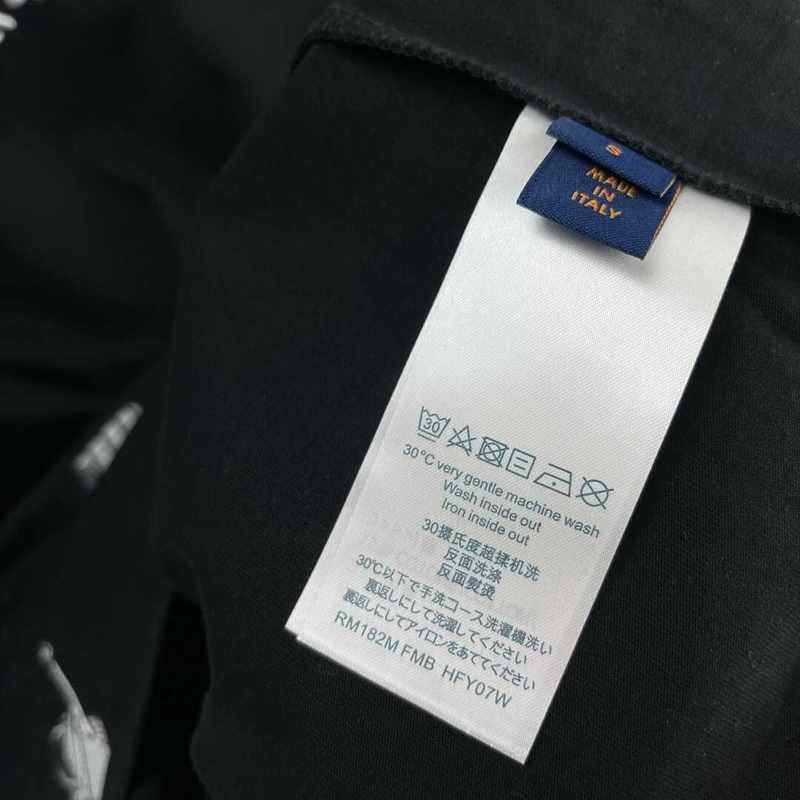 l**is V*t*n cotton t-shirt black