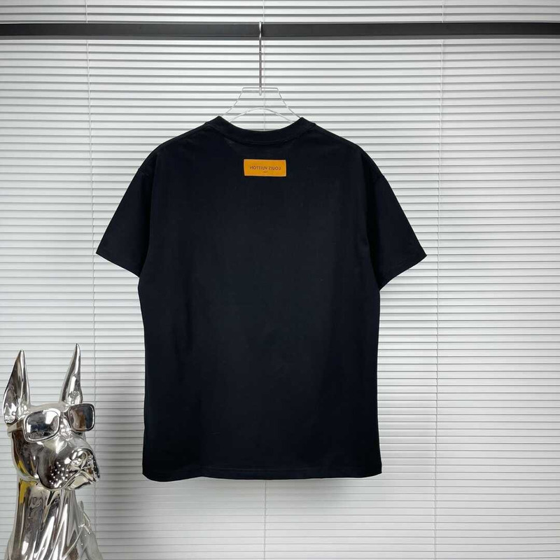 l**is V*t*n cotton t-shirt black