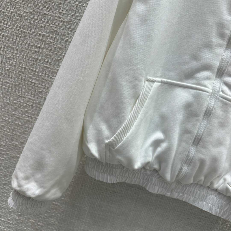 l**is V*t*n zip jacket white