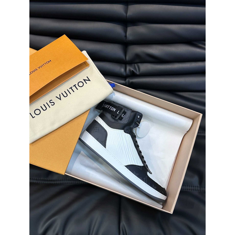 l**is V*t*n rivoli sneaker boot white black