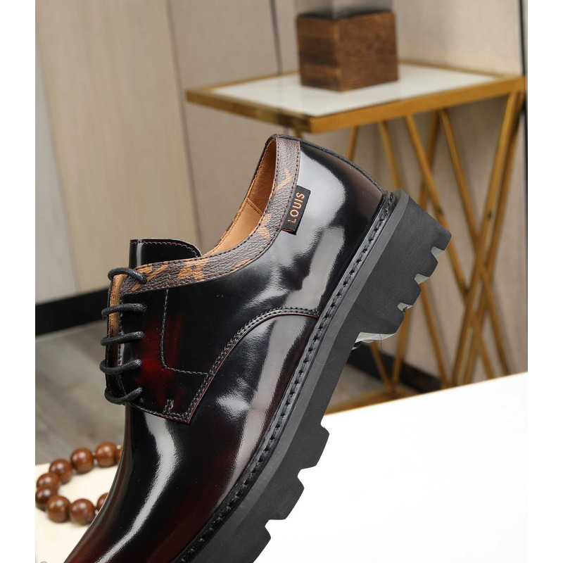 l**is V*t*n patent calf leather derby black and red