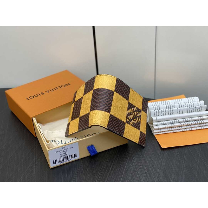 l**is V*t*n pocket organizer damier yellow