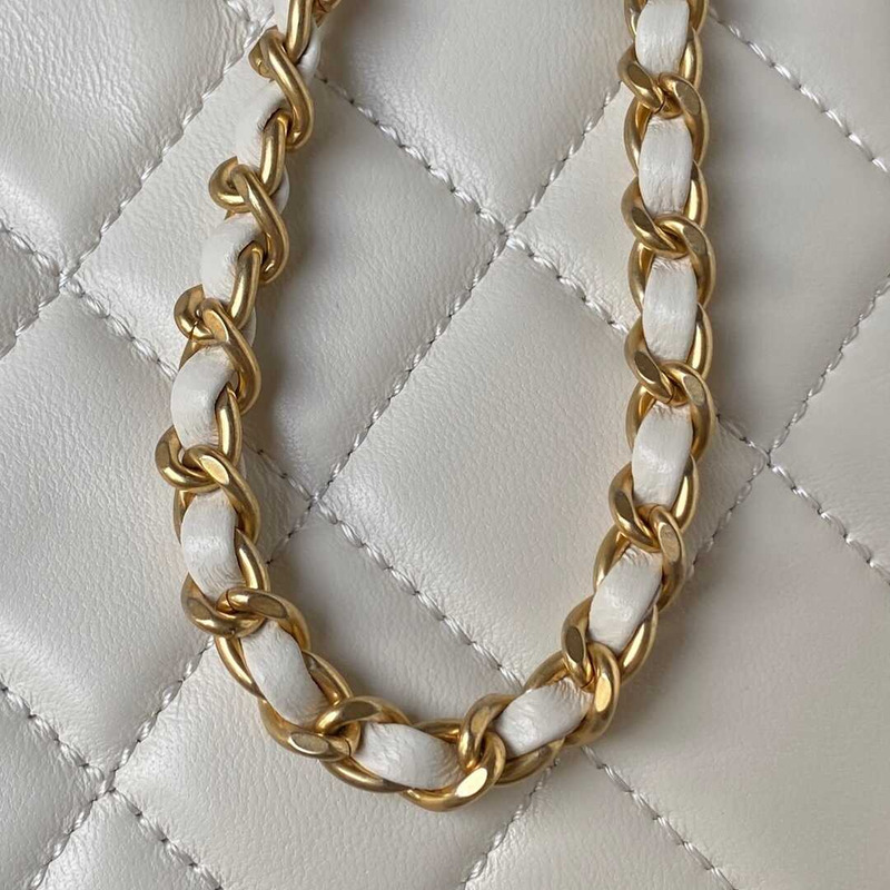 Ch*el baguette bag lambskin white