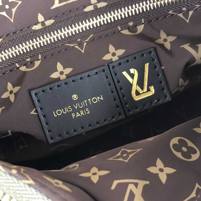 l**is V*t*n speed 25 bandouliere econyl pillow verde