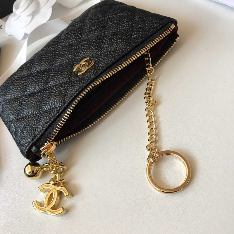 Ch*el caviar card holder black