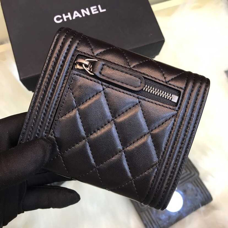 Ch*el boy Ch*el wallet lambskin black