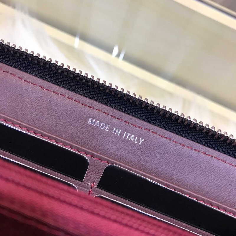 Ch*el gusset zip around wallet quilted caviar silver-tone large black