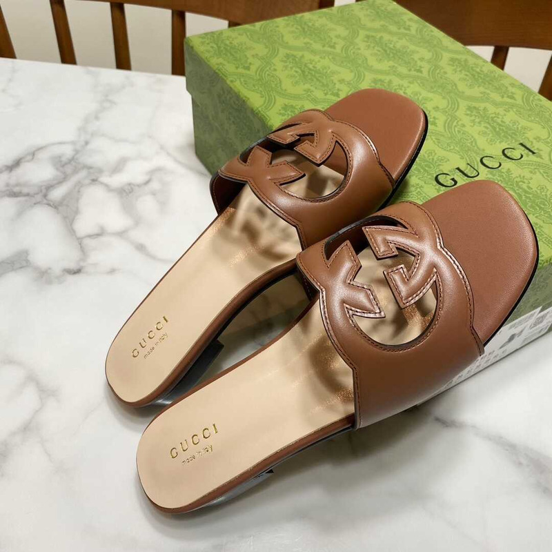 G*u*i women`s interlocking g cut-out slides sandal