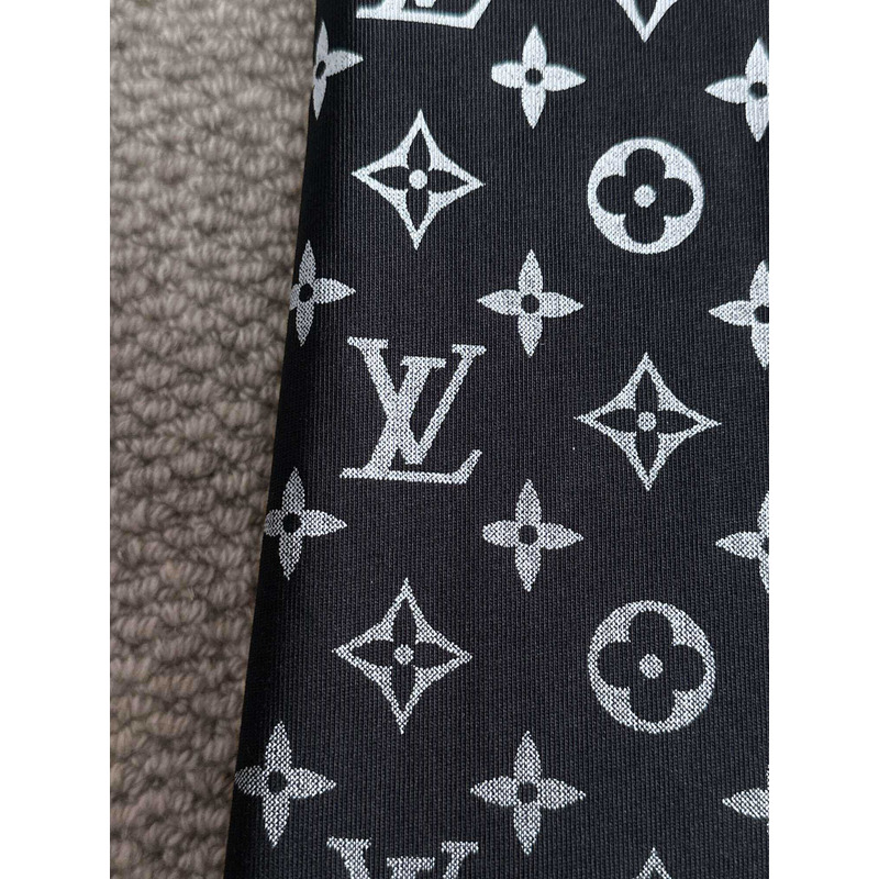 l**is V*t*n gradient cotton t-shirt black