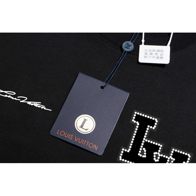 l**is V*t*n cotton t-shirt black