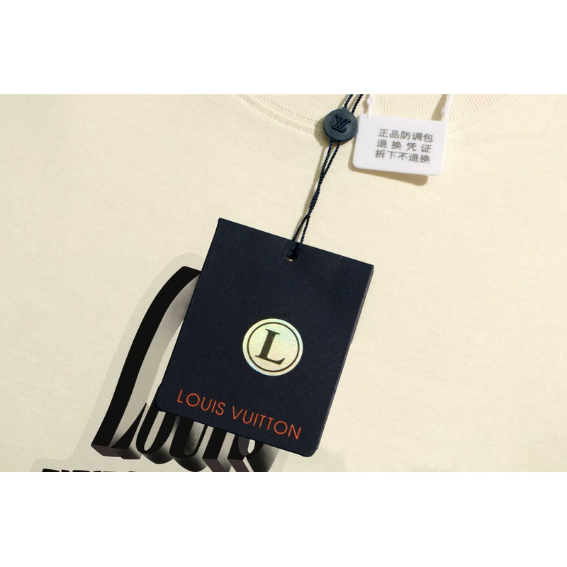 l**is V*t*n graphic lv signature t-shirt beige