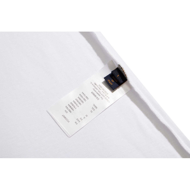 l**is V*t*n snowflake t-shirt white