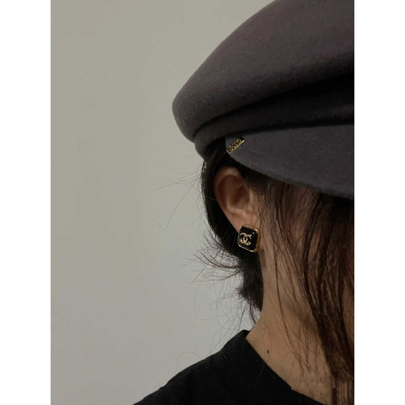 Ch*el enamel strass cc earrings black