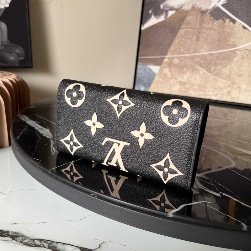 l**is V*t*n felicie pochette in black and beige monogram empreinte leather and ghw