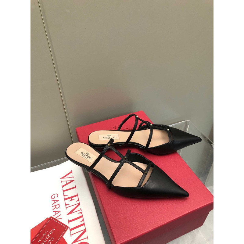 Valentino Garavani Smooth Leather Rockstud Wispy Mules