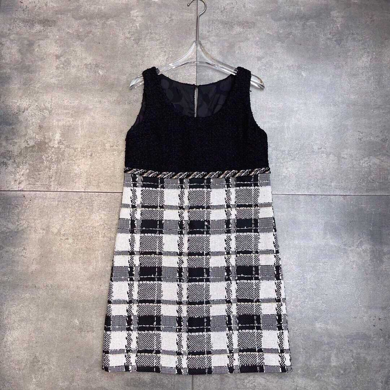 Ch*el tweed dress black and white