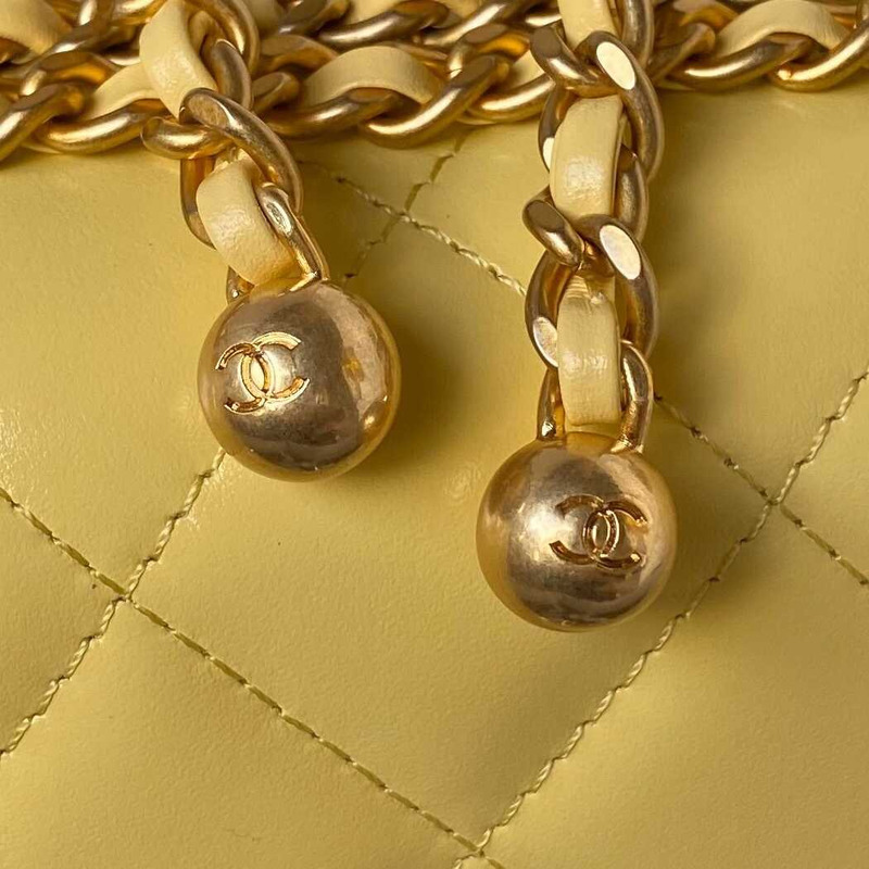 Ch*el classic flap bag in yellow