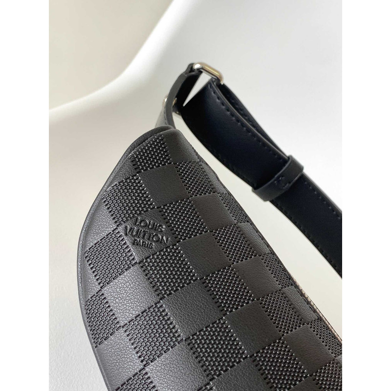 l**is V*t*n campus bumbag