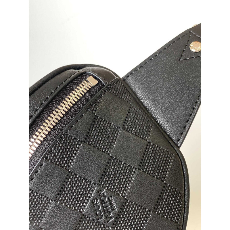 l**is V*t*n campus bumbag