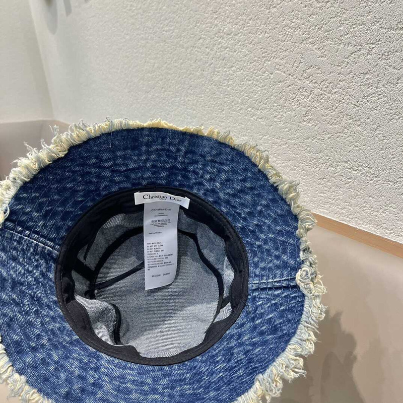 D*or logo bucket hat in blue