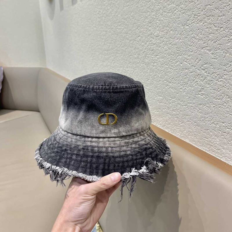 D*or logo bucket hat in black