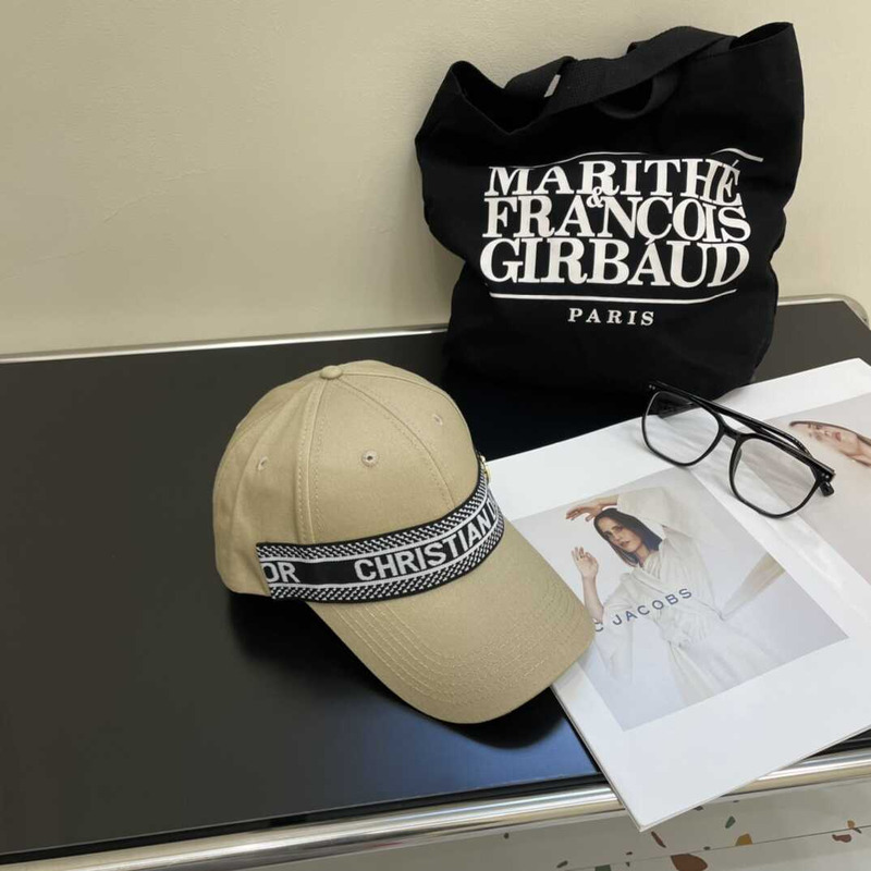 D*or logo baseball cap apricot