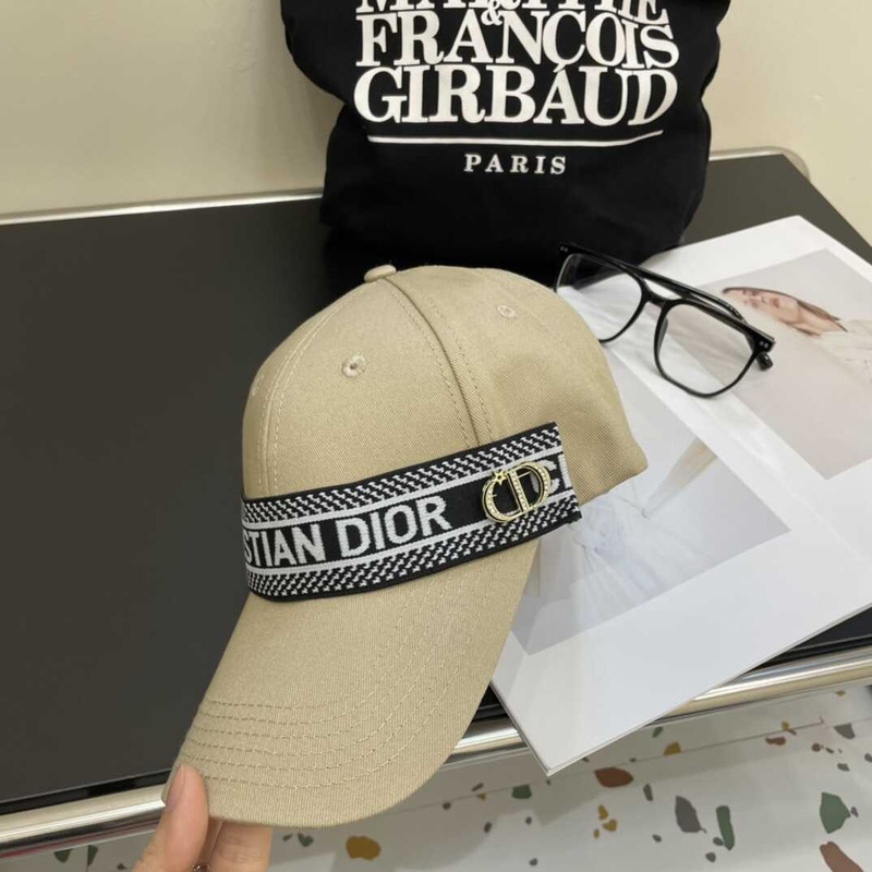 D*or logo baseball cap apricot